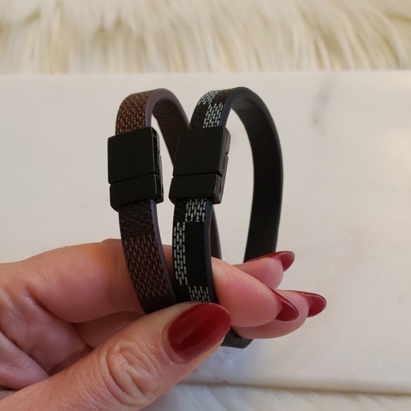 New Faux Leather Checked Bracelet for Men - Picture 8 of 8